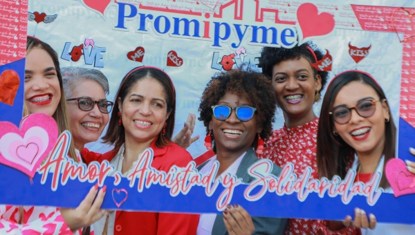 Promipyme celebra con júbilo Día del Amor y Amistad